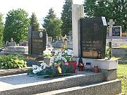 Hrob Štefana Okossyho v Krivanoch